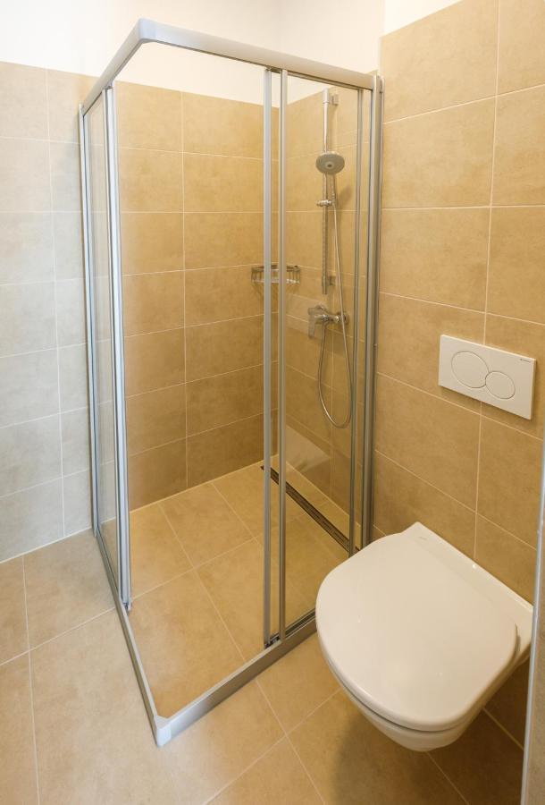 Ferienwohnung Narzisse - City Appartement Im Kurpark Bad Aussee Esterno foto